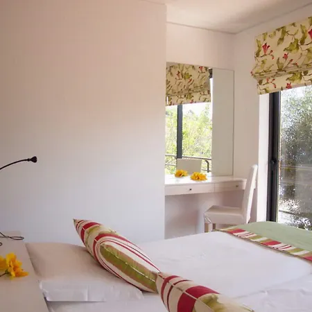 Casa Do Papagaio 4* 丰沙尔