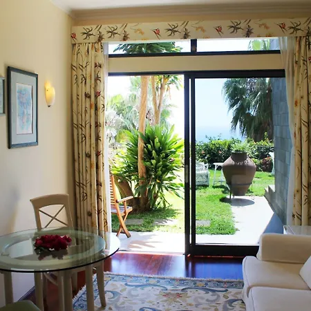 Pensjonat Casa Do Papagaio Funchal (Madeira)