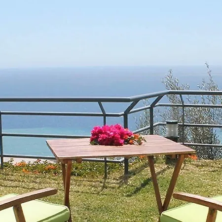 Casa Do Papagaio 3*